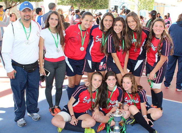 东盟场地脚车大奖赛总统杯｜ 女子捕捉赛击败奥运选手 20岁凯鲁妮莎爆冷夺冠.